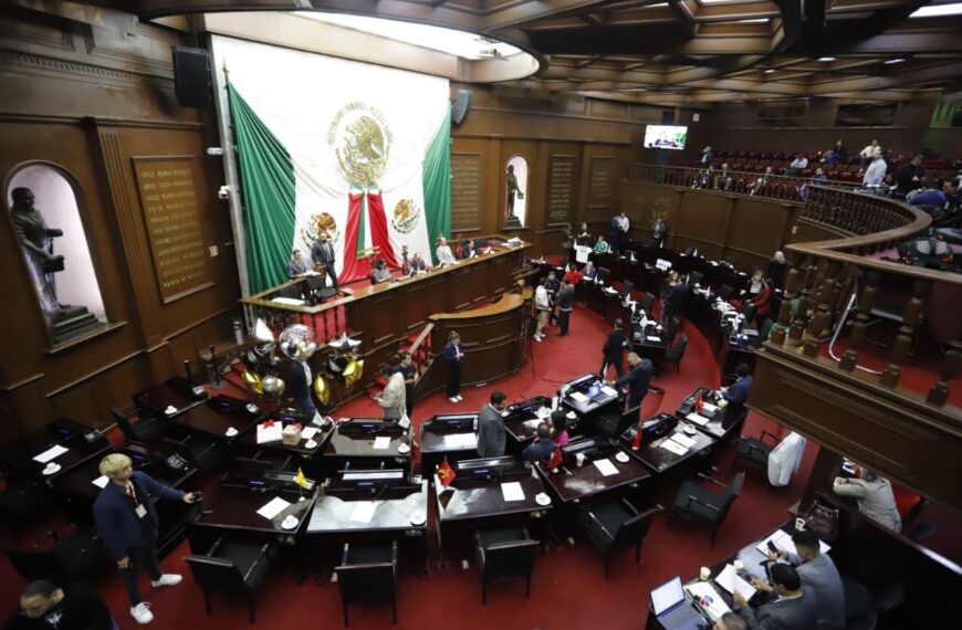 Convoca 76 Legislatura a registro de aspirantes a condecoración “Manuel Martínez Báez”