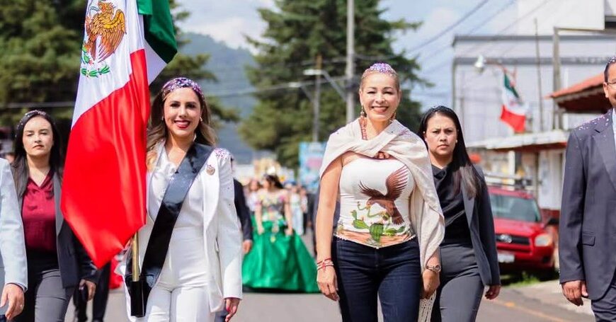 Salvador Escalante conmemora el 216 Aniversario del Inicio de la Independencia de México