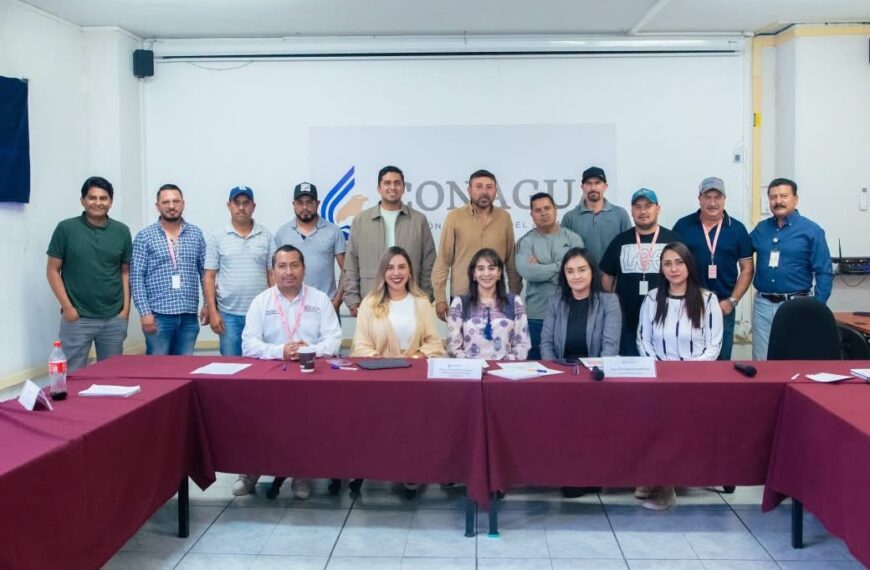 Dayana Pérez Mendoza gestiona ante CONAGUA soluciones para garantizar el abasto de agua en Ixtaro